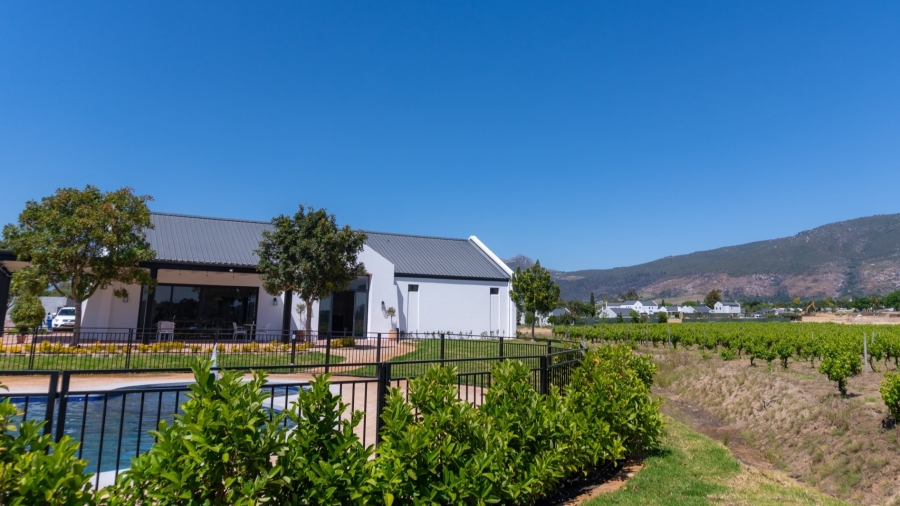 4 Bedroom Property for Sale in Paarl North Western Cape